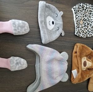 Baby hats and mitten